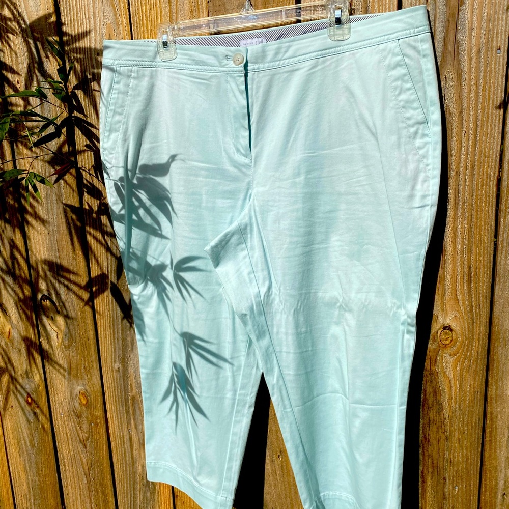 J. Jill Live In Chino Crops